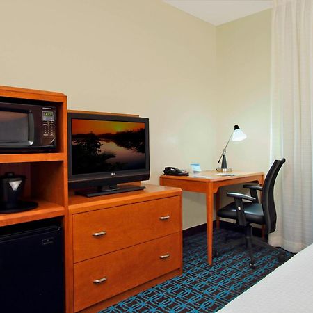 Fairfield Inn & Suites Fresno Кловис Экстерьер фото