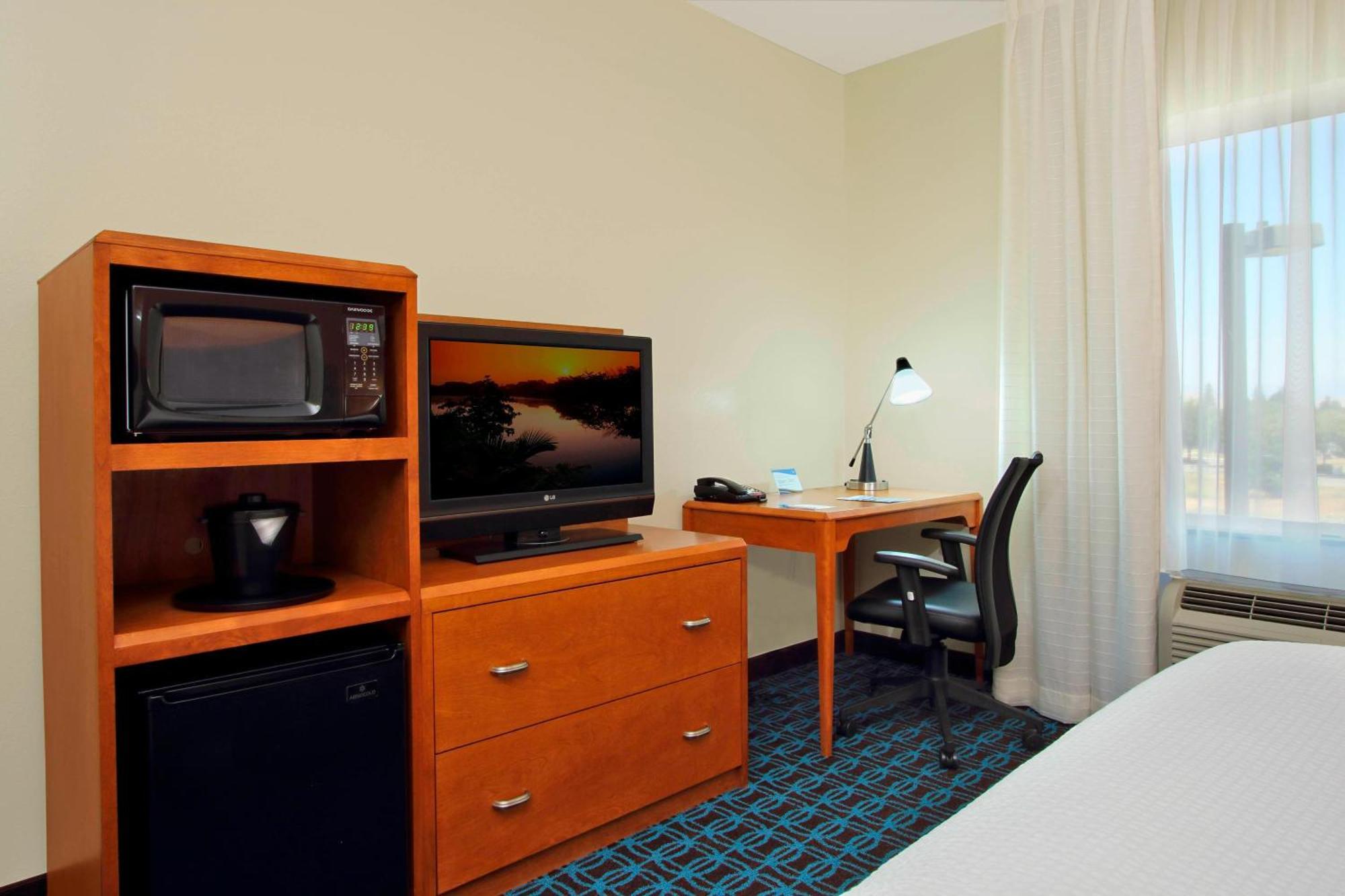 Fairfield Inn & Suites Fresno Кловис Экстерьер фото