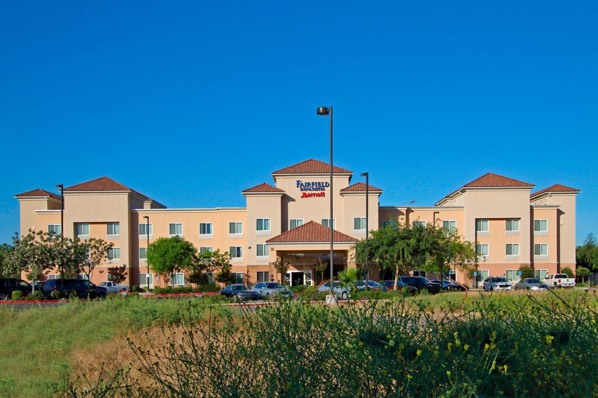 Fairfield Inn & Suites Fresno Кловис Экстерьер фото